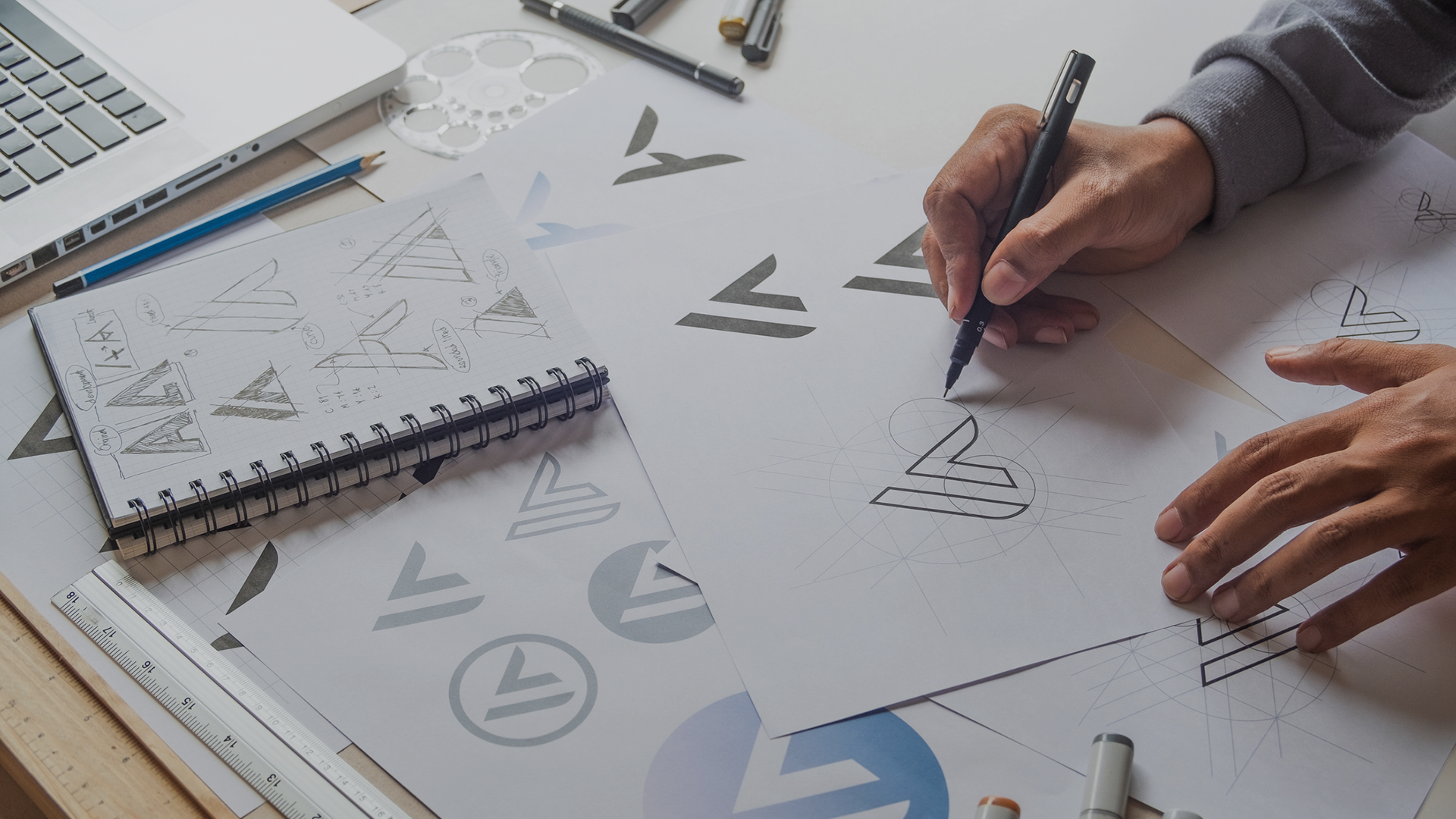 How to Know When it’s Time For a Logo Redesign